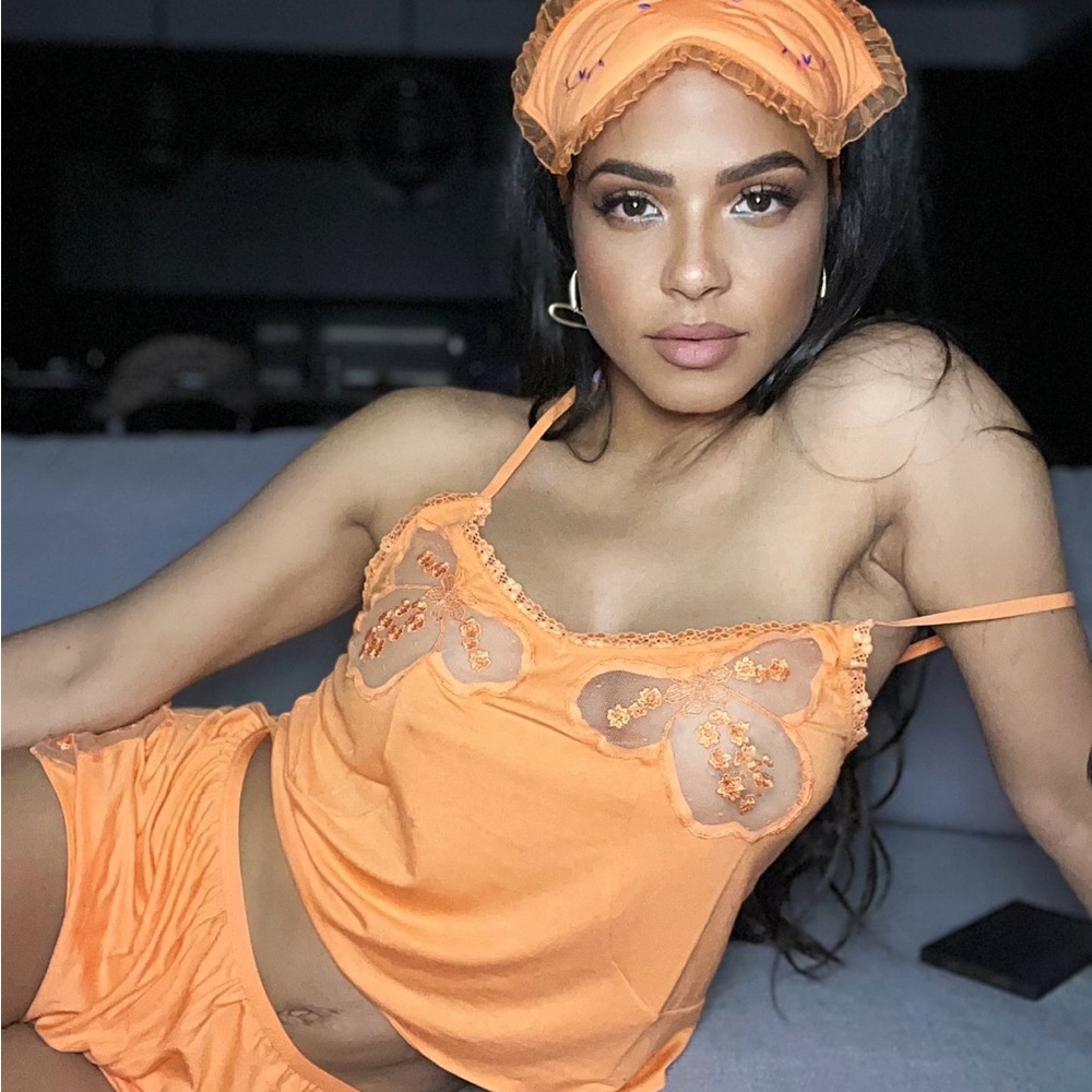 SAVAGE x FENTY Peek Behind The Lace‎ Cami